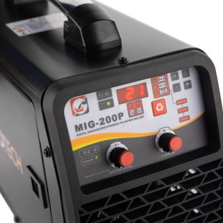 Spawarka inwerterowa WABROTECH MIG-200P – panel