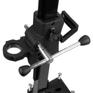 Montážní svorka na stojan