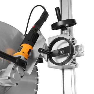 Pila rozbrušovací WABROTECH WT600 + spolu s vodítkem s délkou 2,4 m WABROTECH